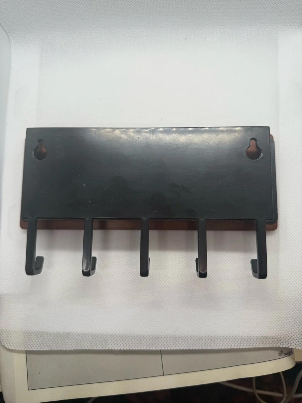 Wall-Mounted Brown Wood like Key and Jewelry hook Rack.